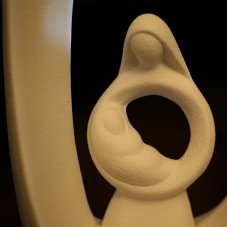 Keramická soška Madonna pod Betlémskou hvězdou
