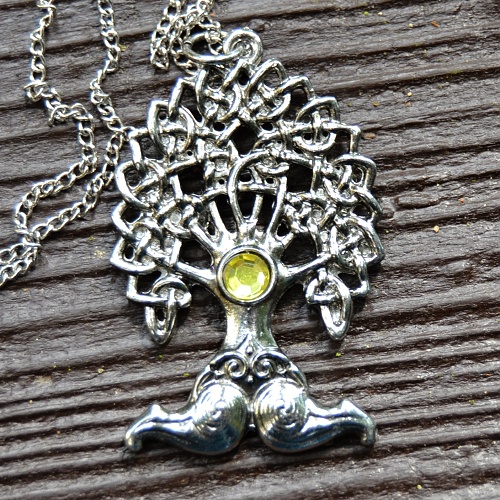 Amulet Merlinův posvátný Dub
