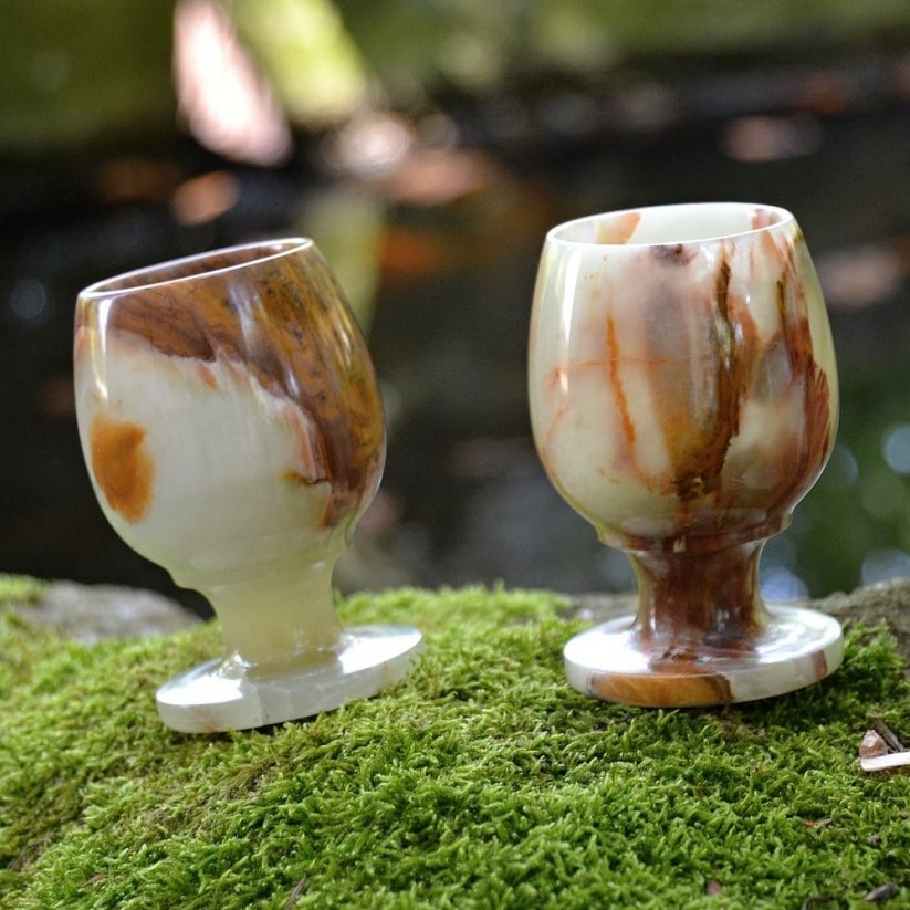 Broušený pohárek Onyx - aragonit 7,5 cm