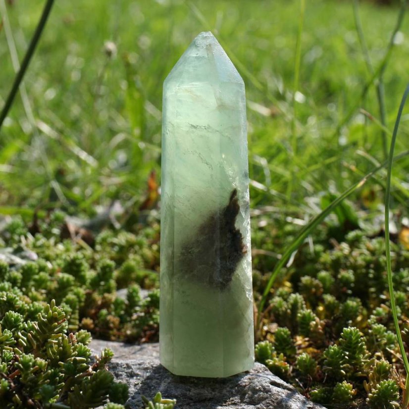 Fluorit obelisk – sleva