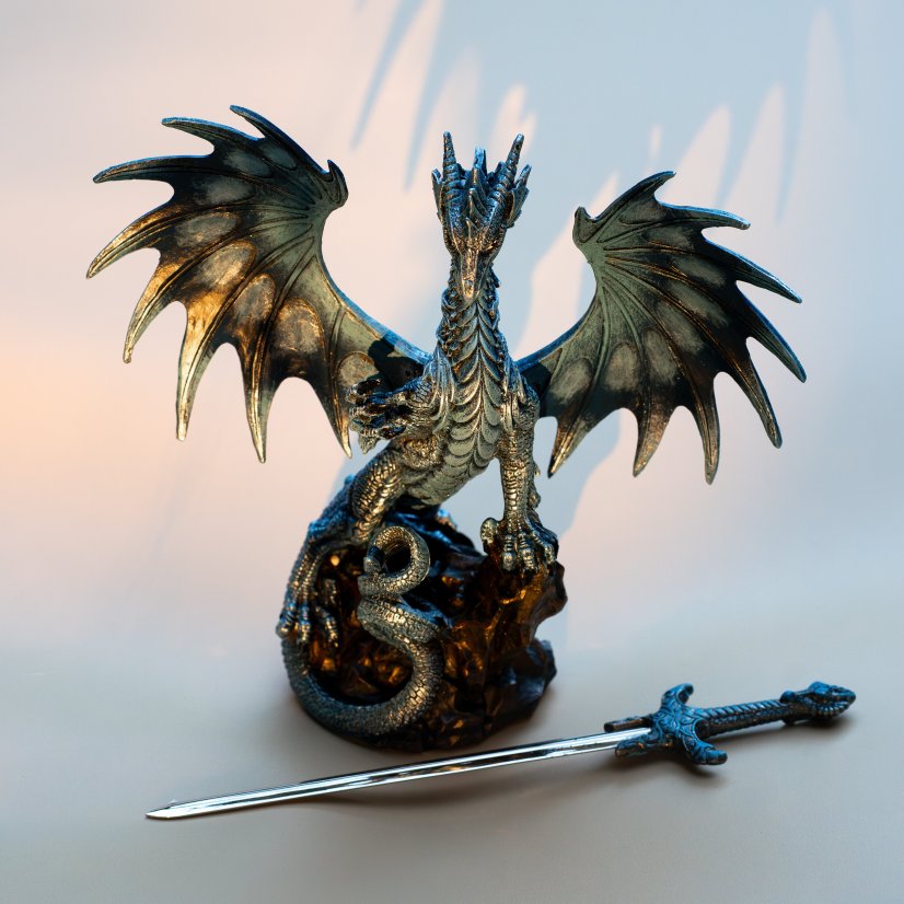 Socha fantasy exclusive - Velký mořský drak