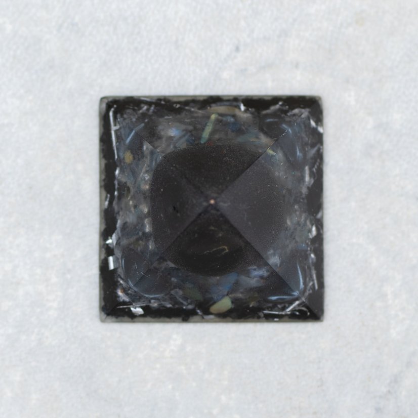 Orgonitová pyramida 5 cm, Turmalín