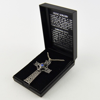 Amulet Ambrosiův kříž