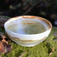 Broušená miska onyx - aragonit, 10 cm