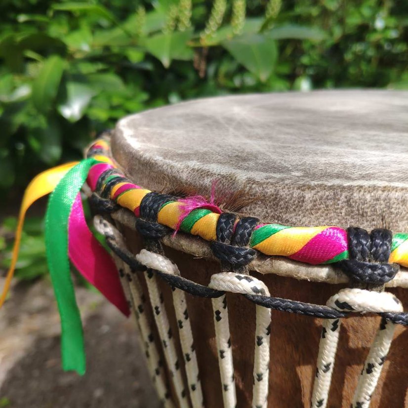 Buben Djembe 10” Diago, Senegal, vyřezávaný 39 cm