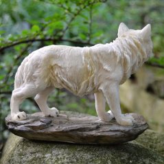 Sněžný vlk na stráži - Fantasy soška 16 cm