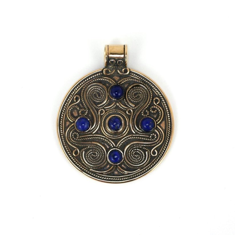 Amulet Battersea s lapisem lazuli - luxusní keltský šperk, bronz