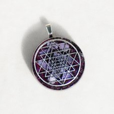 Přívěsek orgonit – Sri jantra Magenta