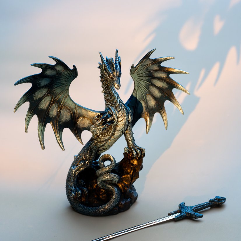 Socha fantasy exclusive - Velký mořský drak