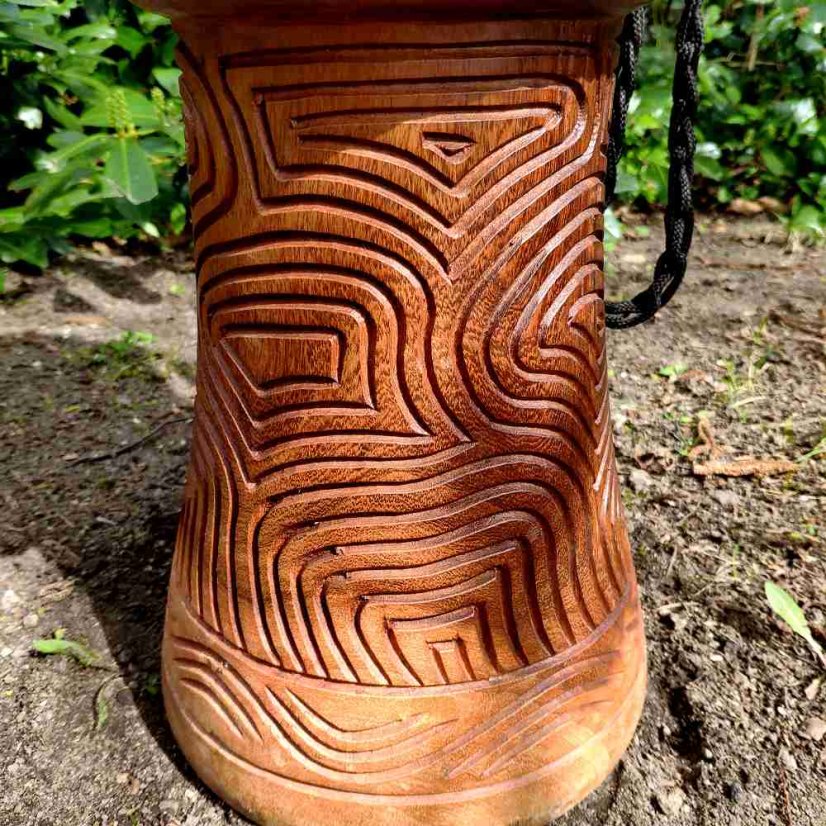 Buben Djembe 13” Sanga, Mali vyřezávaný 57 cm