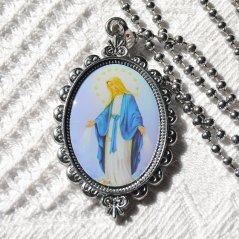 Medailon oboustranný s řetízkem - Panna Maria
