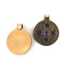 Amulet Battersea s lapisem lazuli - luxusní keltský šperk, bronz