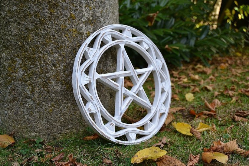 Velký keltský pentagram bílý - nástěnná dekorace