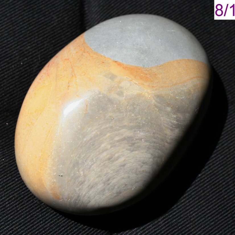 Jaspis Polychrom - hmatka
