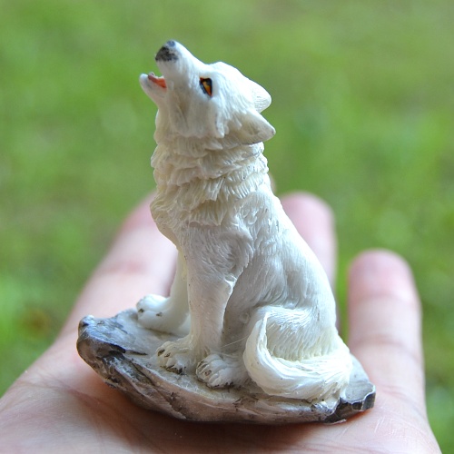 Fantasy soška malá - Bílý vlk MIX