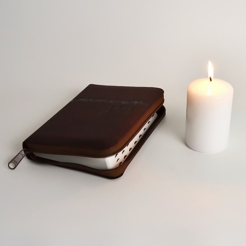 Bible ČEP DT, malá hnědá, v obalu se zipem