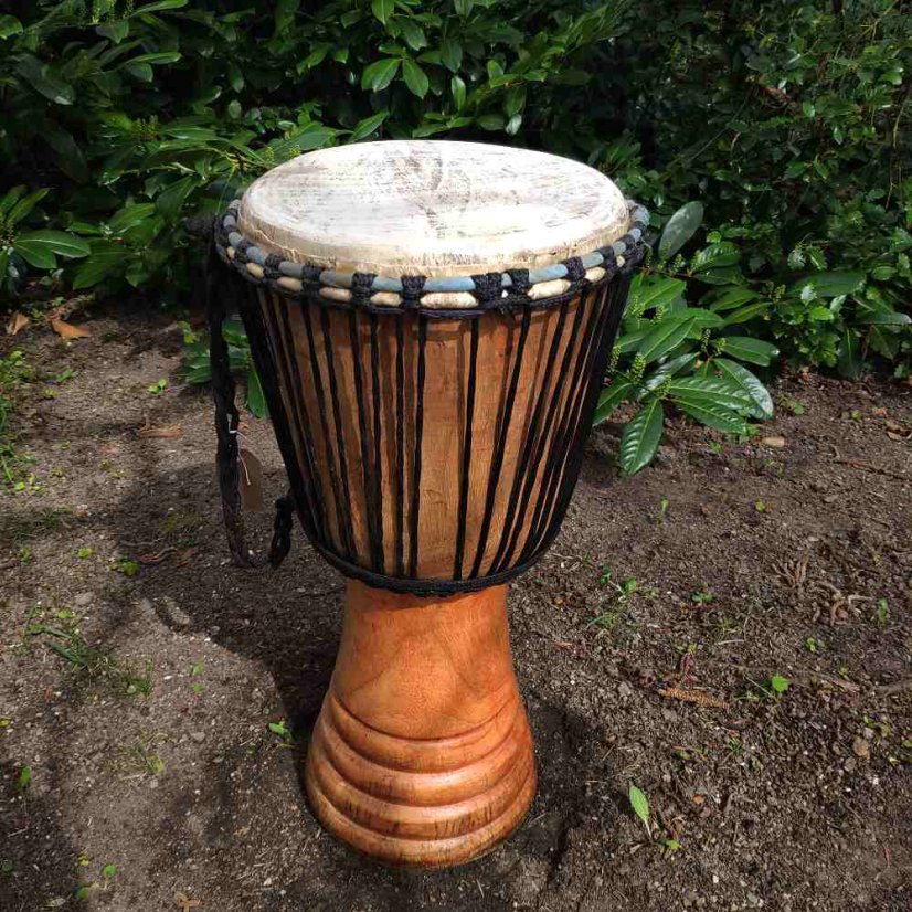 Buben Djembe 11” Bahari, Ghana vyřezávaný 57 cm
