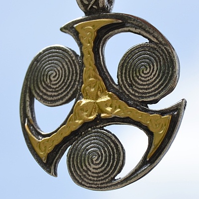 Amulet Sluneční kolo Triskel