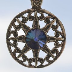 Amulet Nebeský kruh s modrým krystalem